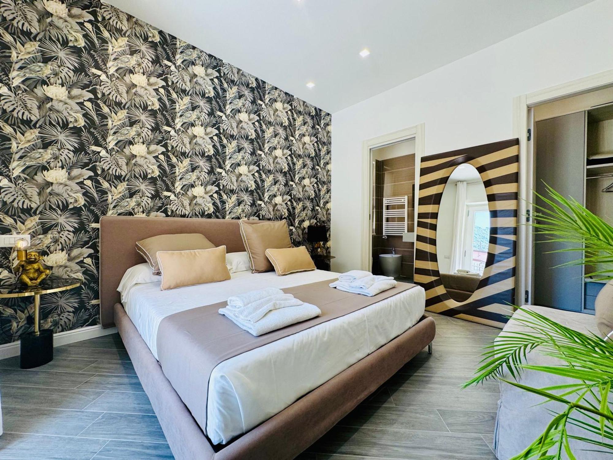 Yourhome - Santa Lucia Rooms Sorrento Bagian luar foto